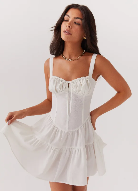 Casual yet chic women’s outfits for work or play   Lucie Linen Mini Dress - Ivory