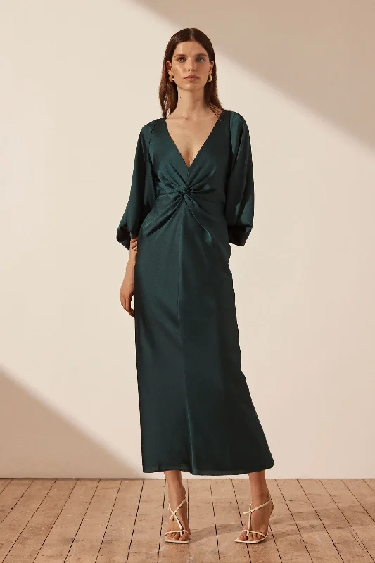 Get noticed with eye-catching women’s fashion   LUXE BALLOON SLEEVE KNOT FRONT MIDI DRESS - EMERALD