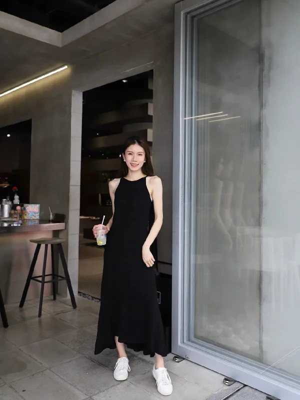 Basic Crewneck with Ruffles End Maxi Dress