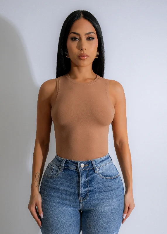 Minimalist Edge Crop Top Nude